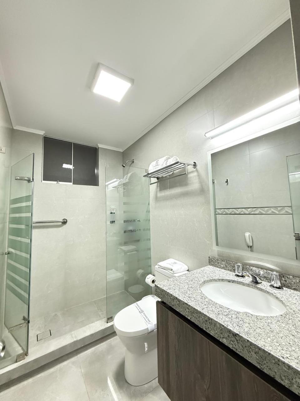 Gran Hotel Continental Cajamarca Extérieur photo